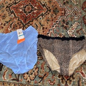 2 Pairs of Panties
